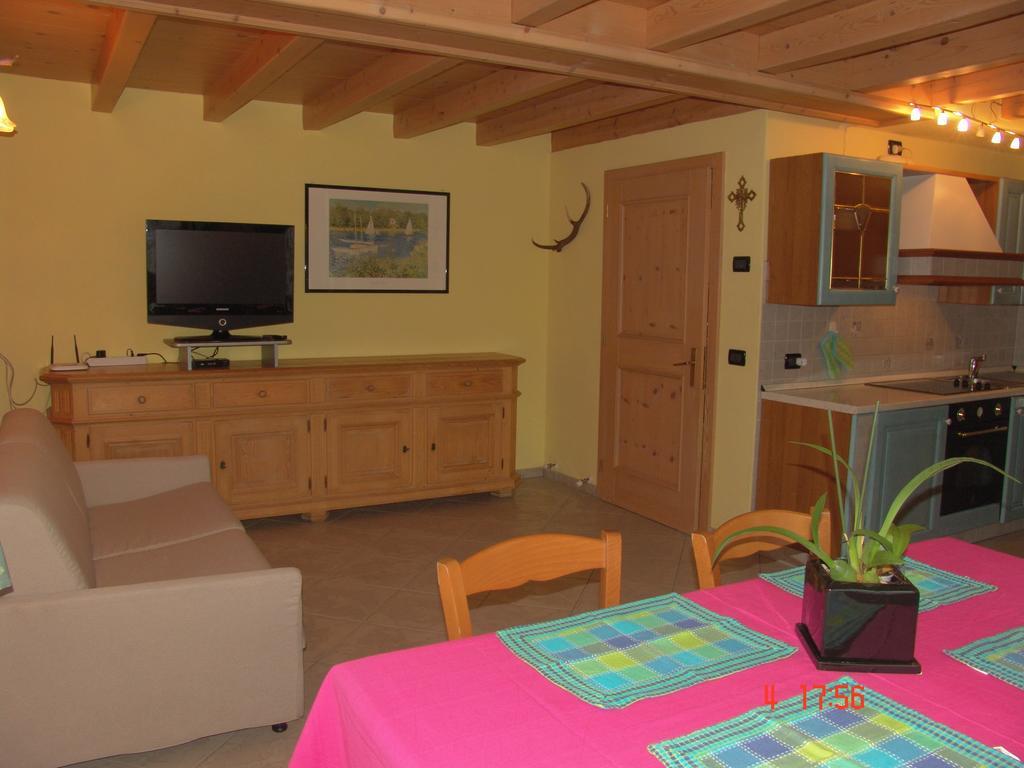 Casa Martina Apartment ลีวินโญ ห้อง รูปภาพ